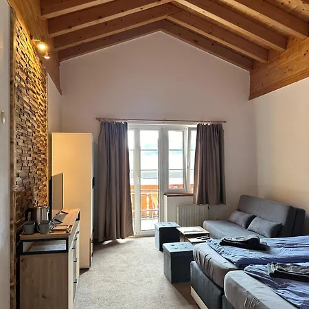 Touristenheim Bergfreude B&B 로이커바드