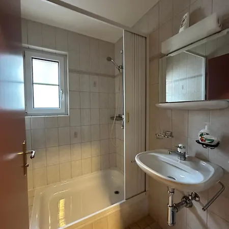 B&B Touristenheim Bergfreude 로이커바드