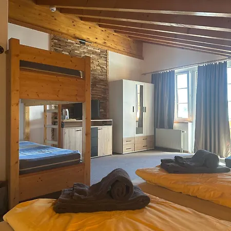 Touristenheim Bergfreude B&B 로이커바드